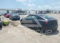 2025 Tesla Model 3 фото