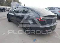 2025 Tesla Model 3 фото