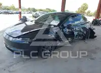 2025 Tesla Model 3 фото