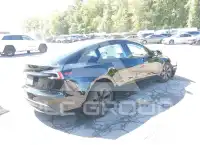 2025 Tesla Model 3 фото