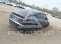 2025 Tesla Model 3 фото