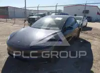 2025 Tesla Model 3 фото