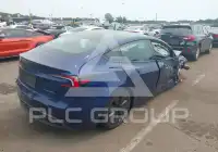 2025 Tesla Model 3 фото