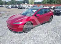 2025 Tesla Model 3 фото