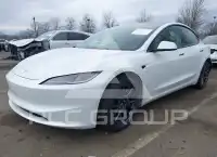 2025 Tesla Model 3 photo