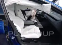 2025 Tesla Model 3 фото