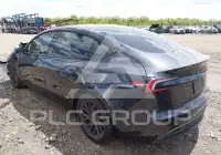 2025 Tesla Model 3 фото