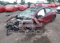 2025 Tesla Model 3 фото