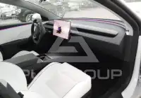 2025 Tesla Model 3 фото
