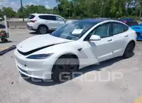 2025 Tesla Model 3 фото
