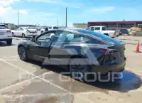 2025 Tesla Model 3 фото