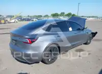 2025 Tesla Model 3 фото