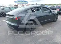 2025 Tesla Model 3 фото