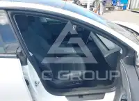 2025 Tesla Model 3 фото