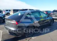 2025 Tesla Model 3 фото