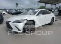 2025 Lexus ES350 photo