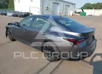 2025 Lexus IS350 фото