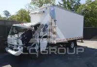 2025 Isuzu NPR фото