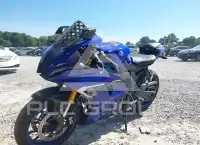 2025 Yamaha YZF-R1 фото