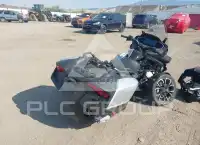 2025 Can-AM SPYDER photo