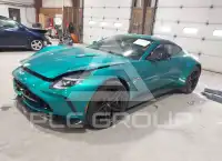 2025 Aston Martin Vantage фото