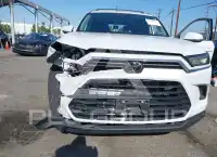 2025 Toyota Highlander фото