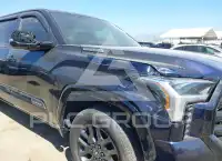 2025 Toyota TUNDRA фото