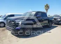 2025 Toyota TUNDRA фото