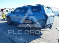 2025 Toyota 4 RUNNER photo