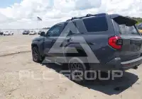 2025 Toyota 4 RUNNER photo