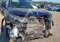 2025 Toyota RAV4 фото