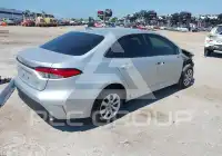 2025 Toyota COROLLA фото