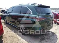 2025 Toyota SIENNA фото