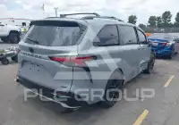 2025 Toyota SIENNA фото
