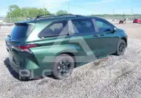 2025 Toyota SIENNA фото
