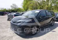 2025 Toyota SIENNA фото