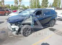 2025 Toyota SIENNA photo