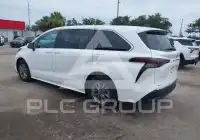 2025 Toyota SIENNA фото