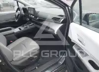 2025 Toyota SIENNA photo