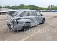 2025 Toyota SIENNA фото
