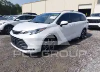 2025 Toyota SIENNA фото