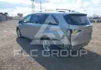 2025 Toyota SIENNA фото