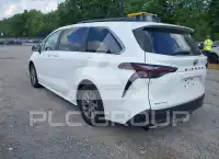 2025 Toyota SIENNA фото