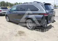 2025 Toyota SIENNA фото