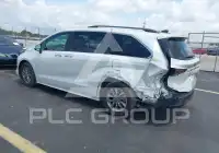 2025 Toyota SIENNA фото