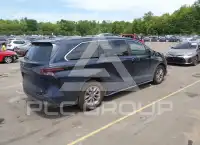 2025 Toyota SIENNA фото