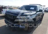 2025 Toyota SEQUOIA фото