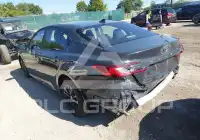 2025 Toyota CAMRY фото