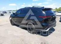 2025 Toyota Highlander photo