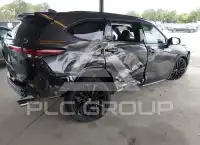 2025 Toyota Highlander photo